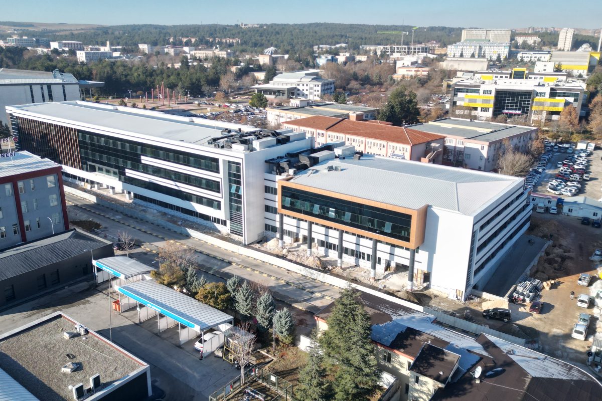 Gaziantep Üniversitesi Acil Travma ve Yanık Hastanesi